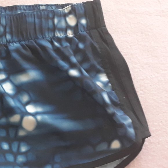 Adidas Womens' Running Shorts, Blue & White Pattern, Sz. M - Picture 4 of 11